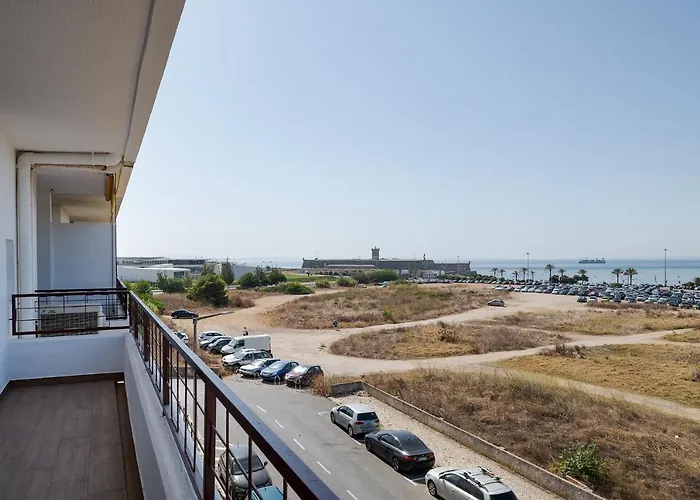 Ocean View Balcony Carcavelos Beach 2-Min Walk, Ac *