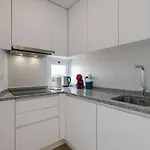 Ocean View Balcony 2-min Walk, Ac Apartment