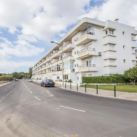 Ocean View Balcony Carcavelos Beach 2-Min Walk, Ac * Carcavelos (Lisbon)